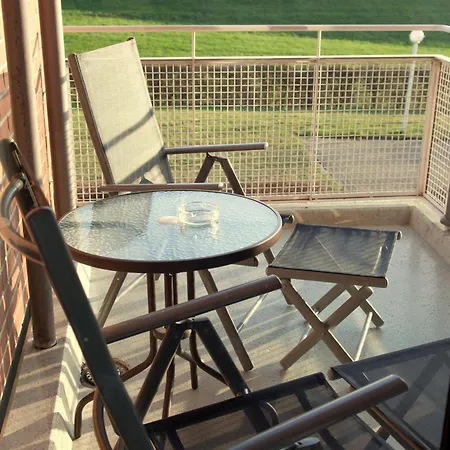 Appartement 8 *